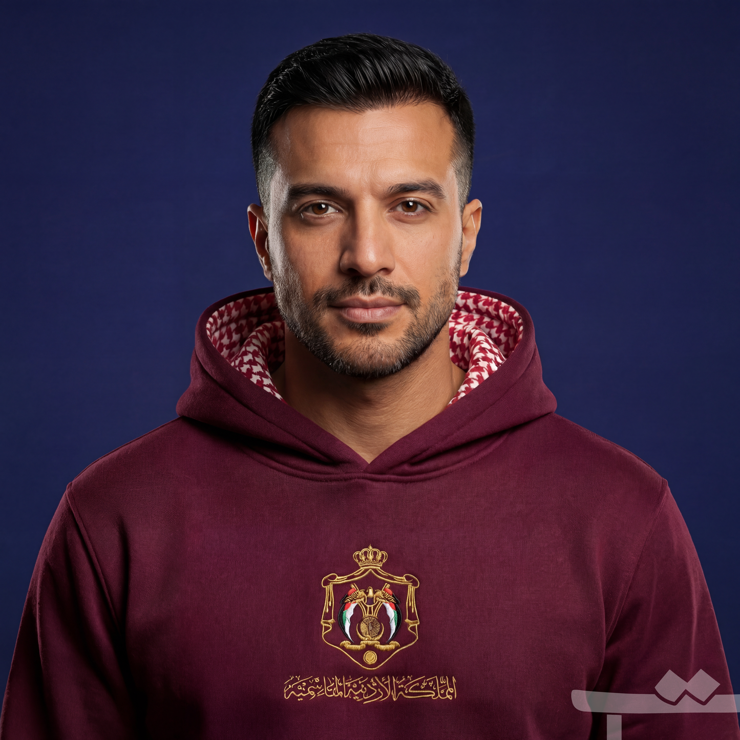 هودي المملكة (تطريز ذهبي وشماغ)