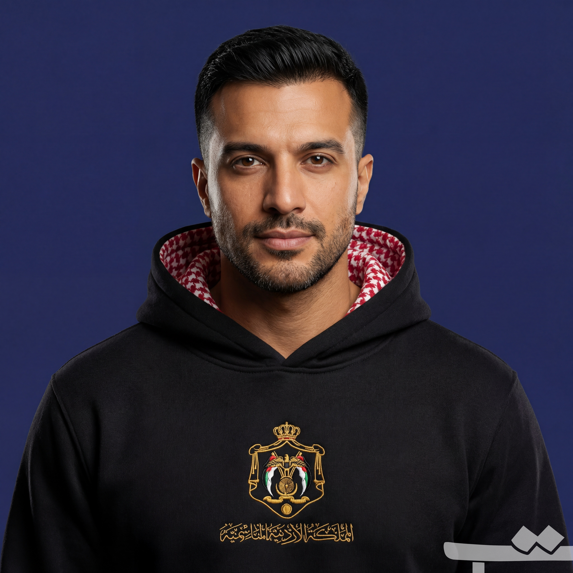 هودي المملكة (تطريز ذهبي وشماغ)